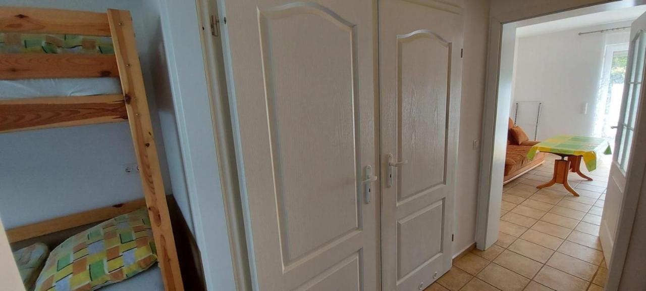 Mewa Apartment Рови Екстериор снимка